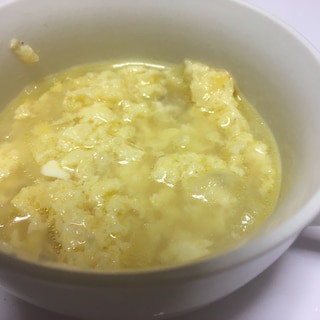 ふわふわ卵のコンソメスープ